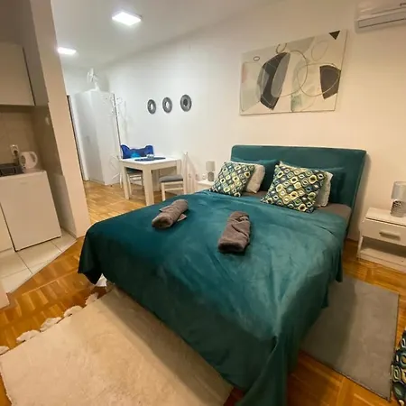 Sky 1 Apartman Subotica Exterior photo