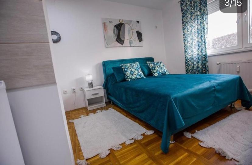 Sky 1 Apartment *